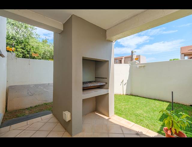 1 BEDROOM APARTMENT FOR SALE IN BLACKHEATH